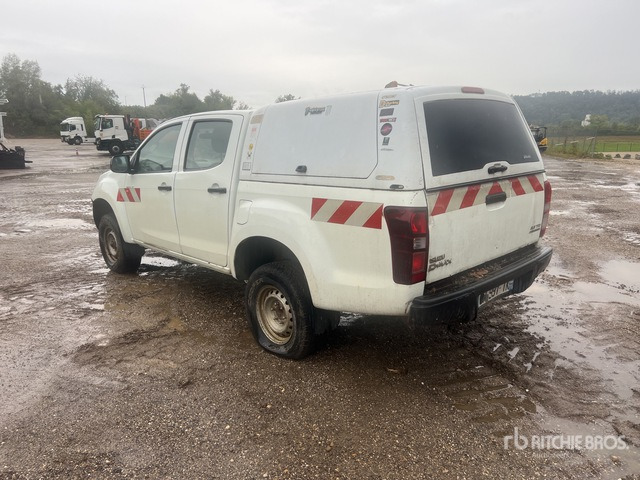 2013 Isuzu D-MAX 4x4 Dual Cab (Inoperable) Pickup - شاحنة البيك أب: صور 3 2013 Isuzu D-MAX 4x4 Dual Cab (Inoperable) Pickup - شاحنة البيك أب: صور 3