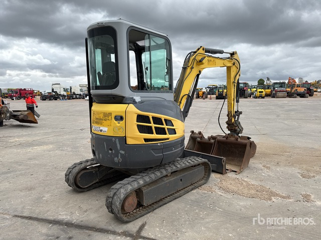 2013 New Holland E35B SR Pelle Sur Chenilles Tracked Excavator - حفارات زحافة: صور 4 2013 New Holland E35B SR Pelle Sur Chenilles Tracked Excavator - حفارات زحافة: صور 4