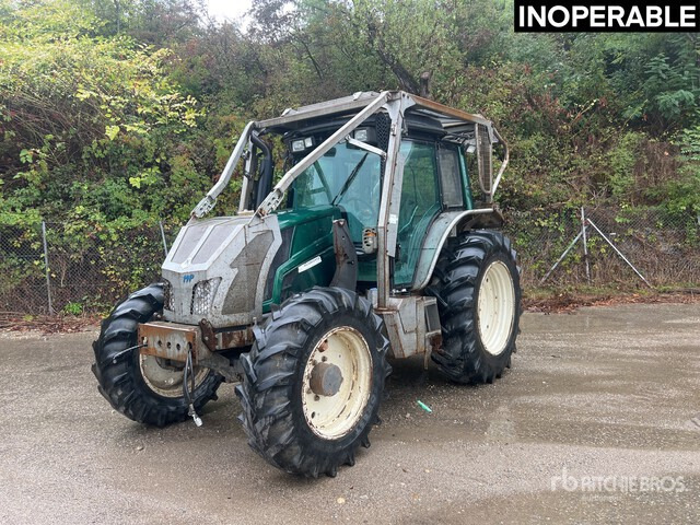 2013 Valtra N143 4x4 Tracteur Forestier (Inoperable) 4WD Tractor - جرار: صور 1 2013 Valtra N143 4x4 Tracteur Forestier (Inoperable) 4WD Tractor - جرار: صور 1