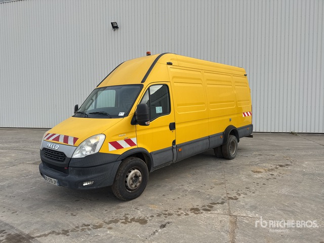 2014 Iveco 70C17 4x2 Camion Atelier Service 4x2 Service Truck - فان, سيارة بلدية: صور 2 2014 Iveco 70C17 4x2 Camion Atelier Service 4x2 Service Truck - فان, سيارة بلدية: صور 2