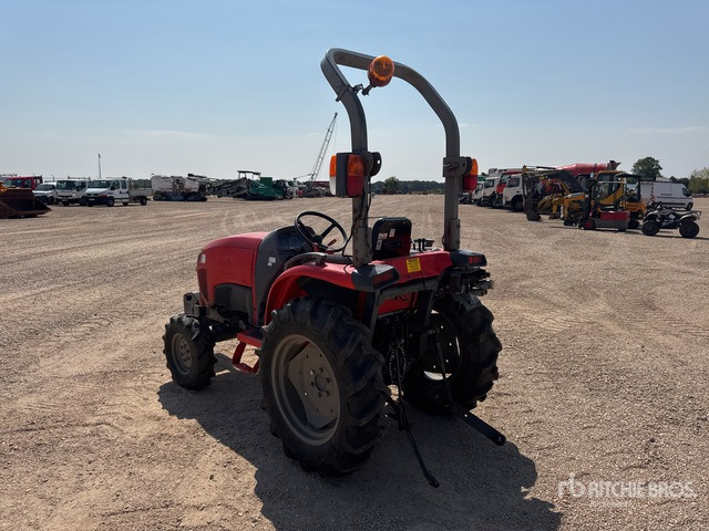 2015 Kubota STW34R 4WD Tracteur Utilitaire (Inoper ... Utility Tractor - جرار صغير: صور 4 2015 Kubota STW34R 4WD Tracteur Utilitaire (Inoper ... Utility Tractor - جرار صغير: صور 4