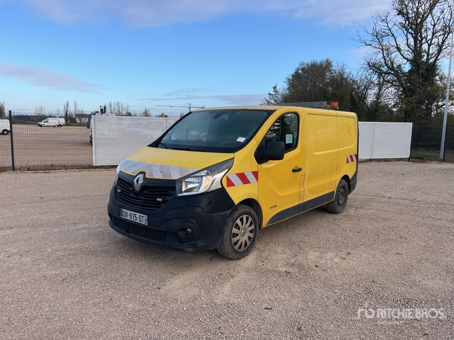 2015 Renault Trafic DCI 115 Vehicule Utilitaire Cargo Van - الشاحنات الصغيرة: صور 1 2015 Renault Trafic DCI 115 Vehicule Utilitaire Cargo Van - الشاحنات الصغيرة: صور 1