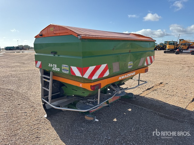 2016 Amazone ZATS 4200 Hydro 54 m 3-Point 4200 L Epandeur A ... Fertilizer Spreader - آلة رش الأسمدة: صور 4 2016 Amazone ZATS 4200 Hydro 54 m 3-Point 4200 L Epandeur A ... Fertilizer Spreader - آلة رش الأسمدة: صور 4