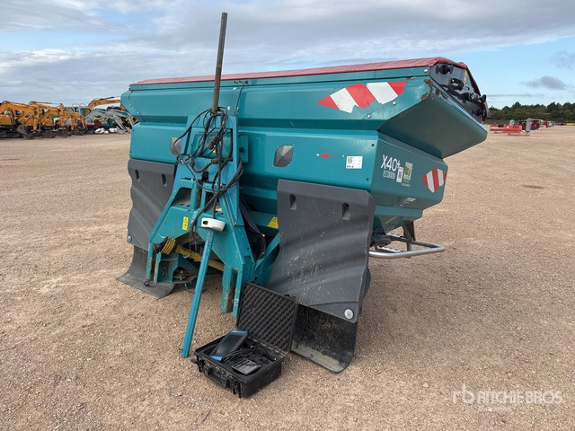 2019 Sulky X40+ 44 m 3-Point 4000 L Epandeur A ... Fertilizer Spreader - آلة رش الأسمدة: صور 3 2019 Sulky X40+ 44 m 3-Point 4000 L Epandeur A ... Fertilizer Spreader - آلة رش الأسمدة: صور 3