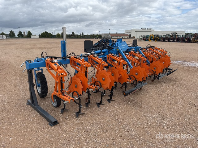 2023 Schmotzer Venterra 2K 9x75 2250 KPP-LSC 6000 mm 3-Point Bineuse Rod Weeder - ال معدات حراثه: صور 3 2023 Schmotzer Venterra 2K 9x75 2250 KPP-LSC 6000 mm 3-Point Bineuse Rod Weeder - ال معدات حراثه: صور 3