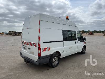 FORD TRANSIT 4x2 Camion Fourgon - بصندوق مغلق شاحنة: صور 3 FORD TRANSIT 4x2 Camion Fourgon - بصندوق مغلق شاحنة: صور 3