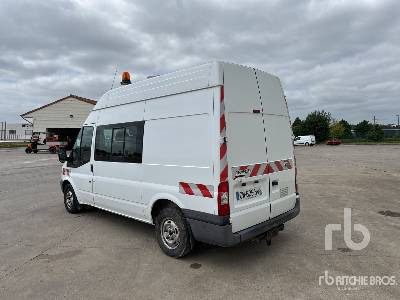 FORD TRANSIT 4x2 Camion Fourgon - بصندوق مغلق شاحنة: صور 2 FORD TRANSIT 4x2 Camion Fourgon - بصندوق مغلق شاحنة: صور 2