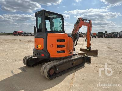 HITACHI ZX48U5ACLR Mini Pelle - حفارة مصغرة: صور 3 HITACHI ZX48U5ACLR Mini Pelle - حفارة مصغرة: صور 3