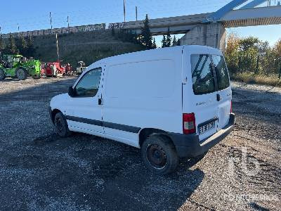 PEUGEOT PARTNER Vehicule Utilitaire (Inoperable) - فان: صور 2 PEUGEOT PARTNER Vehicule Utilitaire (Inoperable) - فان: صور 2
