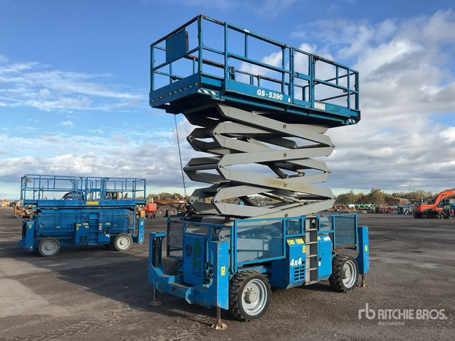 2007 Genie GS-5390 4x4 Diesel Scissor Lift - رافعات مقصية: صور 1 2007 Genie GS-5390 4x4 Diesel Scissor Lift - رافعات مقصية: صور 1