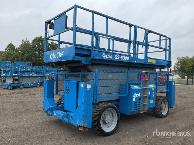 2007 Genie GS5390 4x4 Diesel Scissor Lift - رافعات مقصية: صور 1 2007 Genie GS5390 4x4 Diesel Scissor Lift - رافعات مقصية: صور 1
