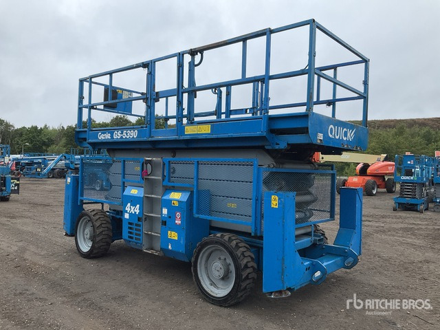 2007 Genie GS5390 4x4 Diesel Scissor Lift - رافعات مقصية: صور 4 2007 Genie GS5390 4x4 Diesel Scissor Lift - رافعات مقصية: صور 4