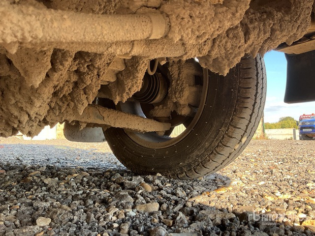 2010 Ford Transit 115 Tourneo T280 SWB Limited (Inoperable) Minivan - ميكروباص: صور 5 2010 Ford Transit 115 Tourneo T280 SWB Limited (Inoperable) Minivan - ميكروباص: صور 5