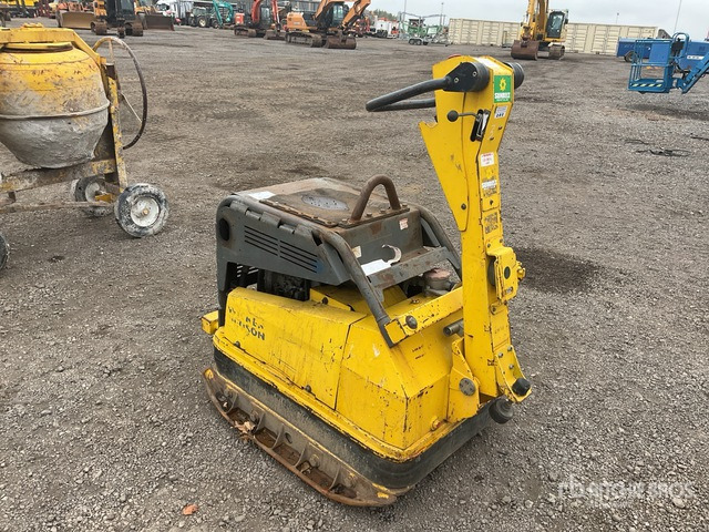 2014 Wacker Neuson Vibroplate DPU100-70 LES Vibratory Plate Compactor Vibratory Plate Compactor - صفائح اهتزازية: صور 4 2014 Wacker Neuson Vibroplate DPU100-70 LES Vibratory Plate Compactor Vibratory Plate Compactor - صفائح اهتزازية: صور 4