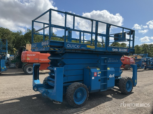 2016 Genie GS5390 4x4 Diesel Scissor Lift - رافعات مقصية: صور 3 2016 Genie GS5390 4x4 Diesel Scissor Lift - رافعات مقصية: صور 3