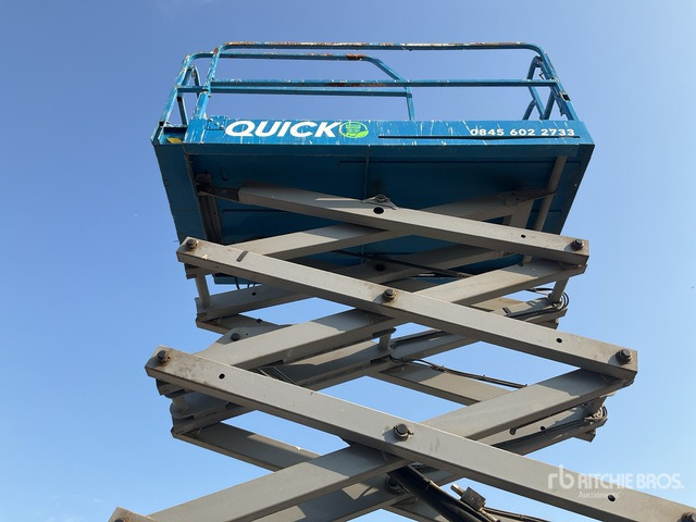 2017 Genie GS4047 Electric Scissor Lift - رافعات مقصية: صور 4 2017 Genie GS4047 Electric Scissor Lift - رافعات مقصية: صور 4