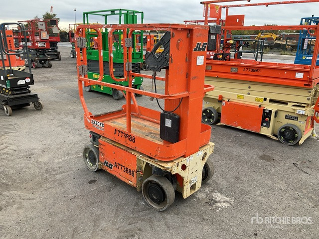 2017 JLG 1230ES Scissor Lift Vertical Mast Lift - الرأسي رفع الصاري: صور 4 2017 JLG 1230ES Scissor Lift Vertical Mast Lift - الرأسي رفع الصاري: صور 4
