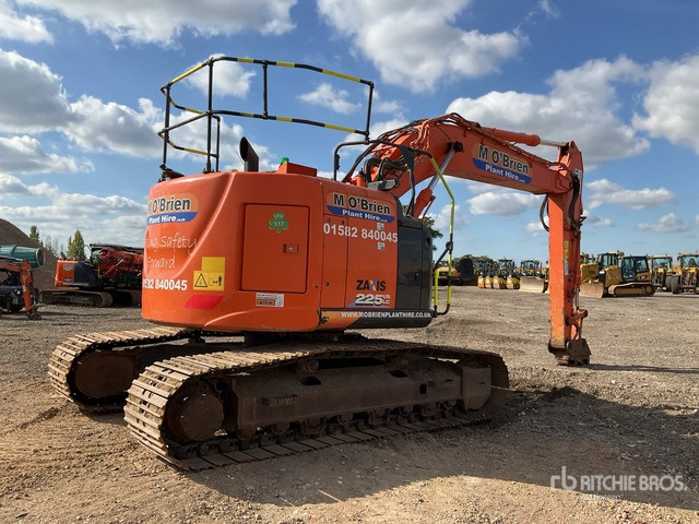 2018 Hitachi ZX225USLC-6 Tracked Excavator - حفارات زحافة: صور 4 2018 Hitachi ZX225USLC-6 Tracked Excavator - حفارات زحافة: صور 4