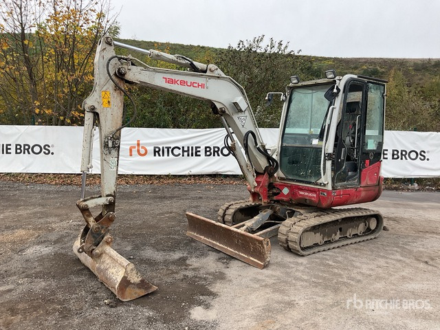 2018 Takeuchi TB240 Mini Excavator: <6.6t - حفارة مصغرة: صور 2 2018 Takeuchi TB240 Mini Excavator: <6.6t - حفارة مصغرة: صور 2
