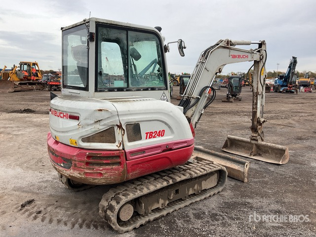 2018 Takeuchi TB240 Mini Excavator: <6.6t - حفارة مصغرة: صور 3 2018 Takeuchi TB240 Mini Excavator: <6.6t - حفارة مصغرة: صور 3