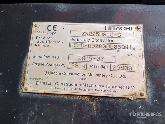 2019 Hitachi ZX225USLC-6 Tracked Excavator - حفارات زحافة: صور 3 2019 Hitachi ZX225USLC-6 Tracked Excavator - حفارات زحافة: صور 3