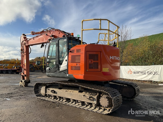 2021 Hitachi ZX225USLC-6 Tracked Excavator - حفارات زحافة: صور 4 2021 Hitachi ZX225USLC-6 Tracked Excavator - حفارات زحافة: صور 4