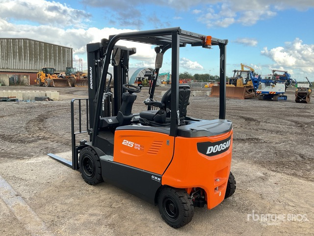 2023 Doosan B25X-7 PLUS 2500 kg Electric Forklift - رافعة شوكية كهربائية: صور 3 2023 Doosan B25X-7 PLUS 2500 kg Electric Forklift - رافعة شوكية كهربائية: صور 3