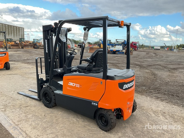 2023 Doosan B30X-7 PLUS 3000 kg (Unused) Electric Forklift - رافعة شوكية كهربائية: صور 4 2023 Doosan B30X-7 PLUS 3000 kg (Unused) Electric Forklift - رافعة شوكية كهربائية: صور 4