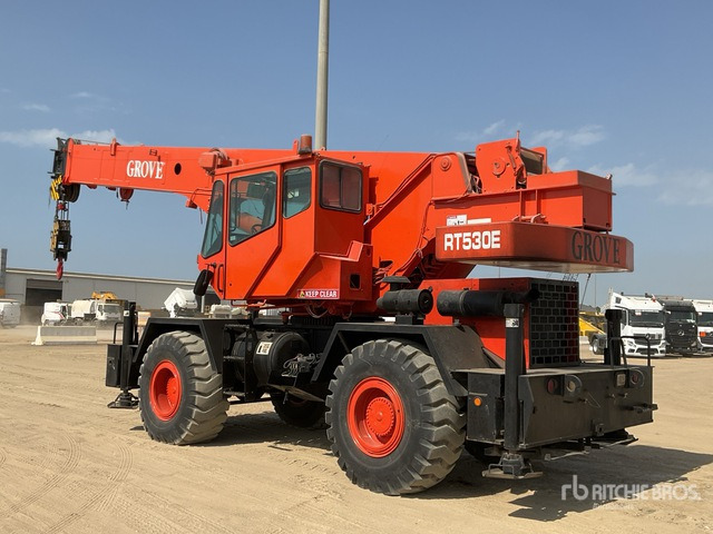 1999 Grove RT530E 30 ton 4x4x4 Rough Terrain Crane - رافعة الطرق الوعرة: صور 4 1999 Grove RT530E 30 ton 4x4x4 Rough Terrain Crane - رافعة الطرق الوعرة: صور 4