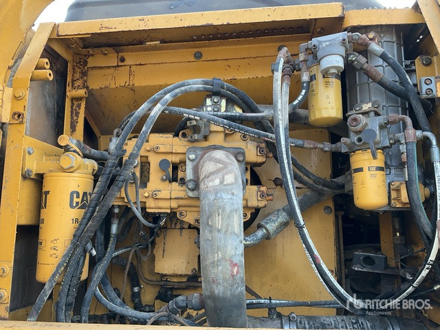 2002 Cat 330CL - حفارات زحافة: صور 5 2002 Cat 330CL - حفارات زحافة: صور 5