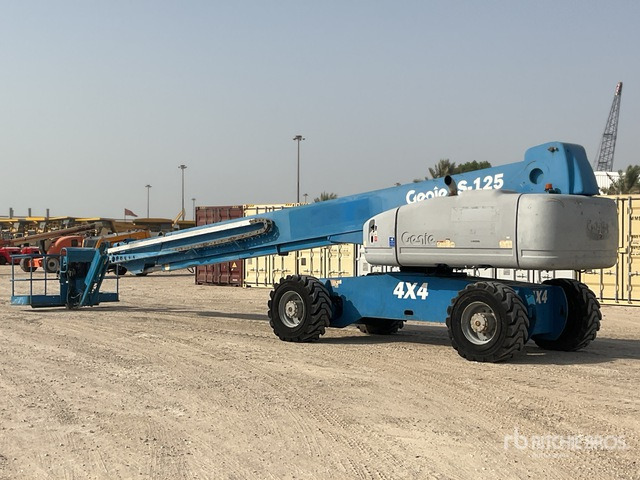 2002 Genie S125 4WD Diesel Telescopic Boom Lift - رافعات سلة تلسكوبية: صور 4 2002 Genie S125 4WD Diesel Telescopic Boom Lift - رافعات سلة تلسكوبية: صور 4