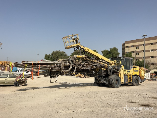 2004 Atlas Copco Rocket Boomer XL3C 4x4 Jumbo Drill - آلة حفر: صور 1 2004 Atlas Copco Rocket Boomer XL3C 4x4 Jumbo Drill - آلة حفر: صور 1