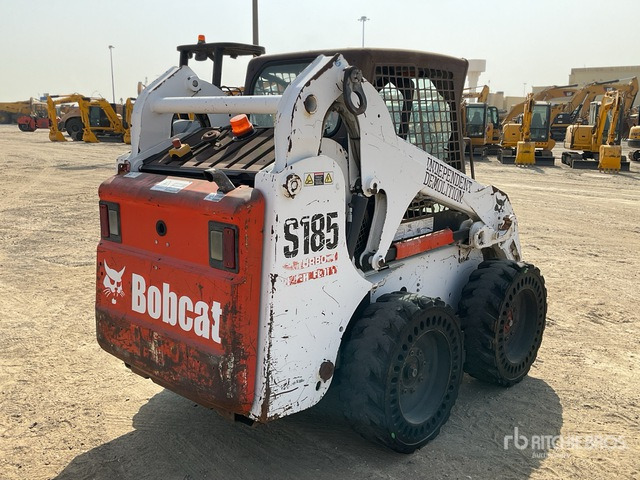 2004 Bobcat S185 - شيول صغير: صور 3 2004 Bobcat S185 - شيول صغير: صور 3