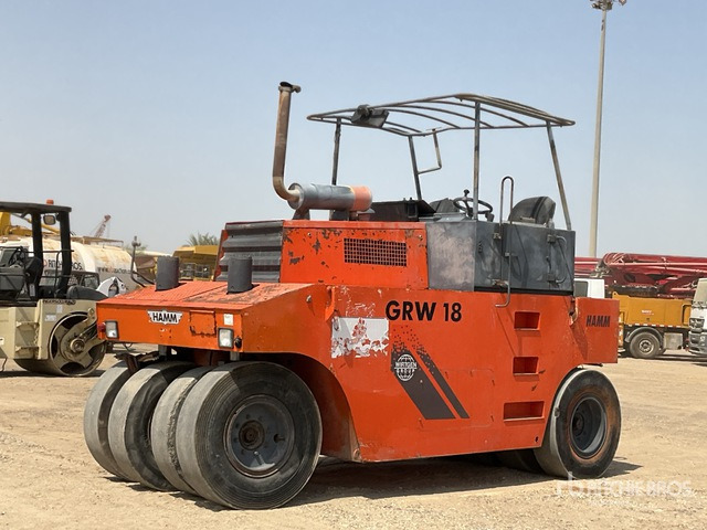 2004 Hamm GRW18 8 Wheel Pneumatic Roller - مداحل الإطارات الهوائية: صور 1 2004 Hamm GRW18 8 Wheel Pneumatic Roller - مداحل الإطارات الهوائية: صور 1