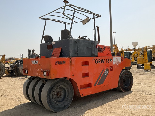 2004 Hamm GRW18 8 Wheel Pneumatic Roller - مداحل الإطارات الهوائية: صور 3 2004 Hamm GRW18 8 Wheel Pneumatic Roller - مداحل الإطارات الهوائية: صور 3