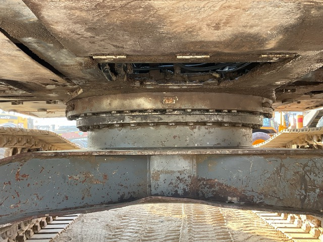 2004 Volvo EC240B LC - حفارات زحافة: صور 5 2004 Volvo EC240B LC - حفارات زحافة: صور 5