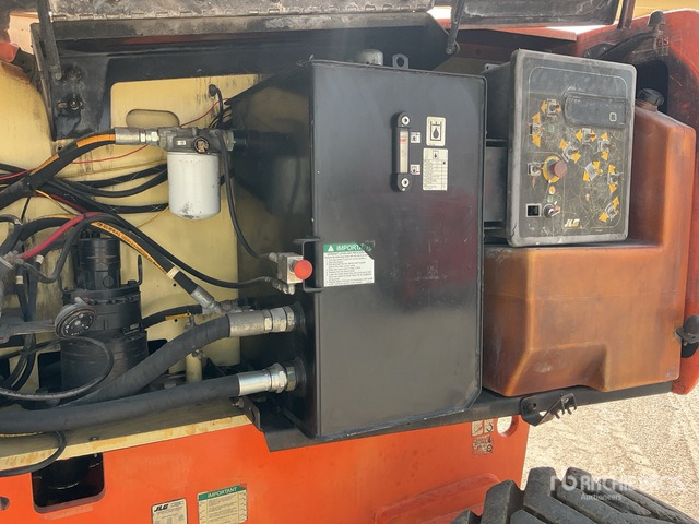 2005 JLG 800AJ 4WD Diesel Articulating Boom Lift - رافعات سلة مفصلية: صور 5 2005 JLG 800AJ 4WD Diesel Articulating Boom Lift - رافعات سلة مفصلية: صور 5