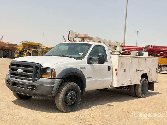 2006 Ford F550XL SUPER DUTY 4x2 Service Truck - سيارة بلدية: صور 2 2006 Ford F550XL SUPER DUTY 4x2 Service Truck - سيارة بلدية: صور 2
