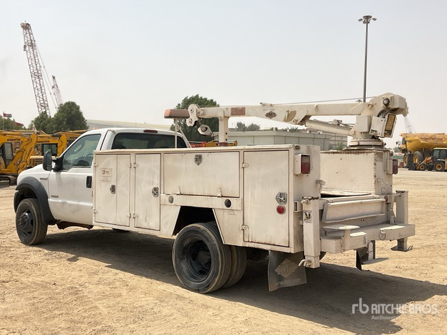 2006 Ford F550XL SUPER DUTY 4x2 Service Truck - سيارة بلدية: صور 4 2006 Ford F550XL SUPER DUTY 4x2 Service Truck - سيارة بلدية: صور 4