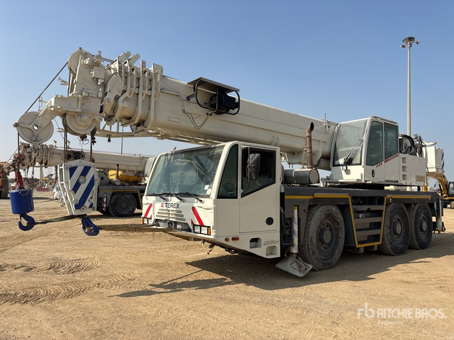 2006 Terex-Demag AC50-1 50 ton 6x6x6 All Terrain Crane - رافعة لجميع التضاريس: صور 1 2006 Terex-Demag AC50-1 50 ton 6x6x6 All Terrain Crane - رافعة لجميع التضاريس: صور 1