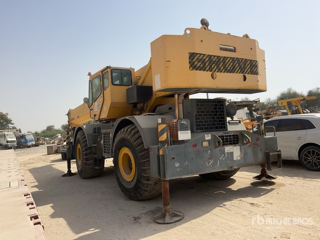 2007 Grove RT700E 55 ton 4x4x4 (Inoperable) Rough Terrain Crane - رافعة الطرق الوعرة: صور 3 2007 Grove RT700E 55 ton 4x4x4 (Inoperable) Rough Terrain Crane - رافعة الطرق الوعرة: صور 3