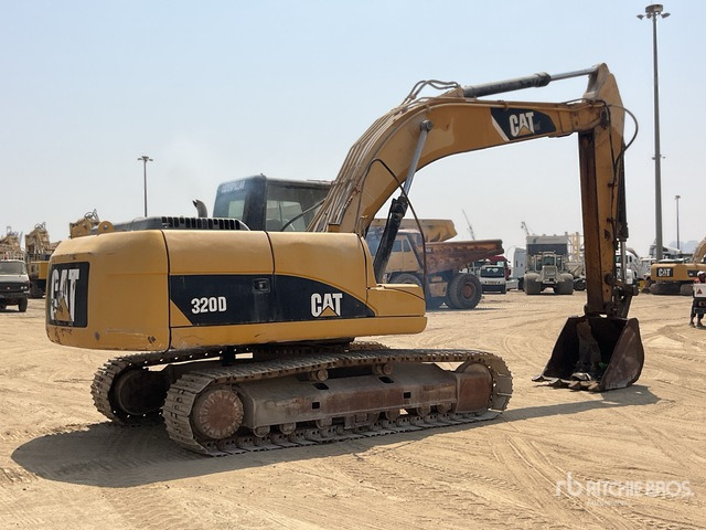 2008 Cat 320D - حفارات زحافة: صور 4 2008 Cat 320D - حفارات زحافة: صور 4