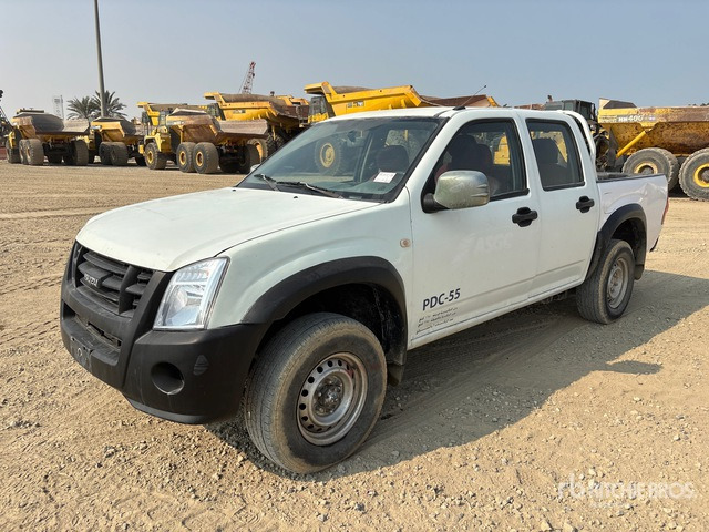 2008 Isuzu D-Max 4x2 Crew Cab Pickup - شاحنة البيك أب: صور 1 2008 Isuzu D-Max 4x2 Crew Cab Pickup - شاحنة البيك أب: صور 1