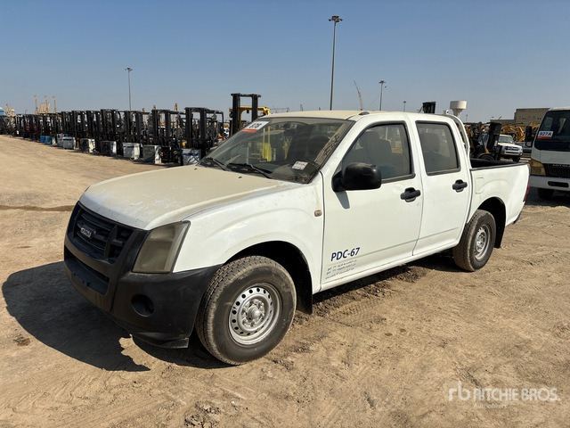 2008 Isuzu D-Max 4x2 Crew Cab Pickup - شاحنة البيك أب: صور 1 2008 Isuzu D-Max 4x2 Crew Cab Pickup - شاحنة البيك أب: صور 1
