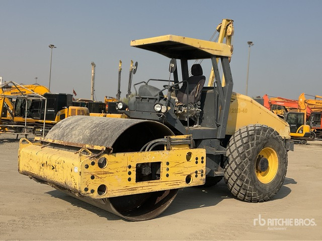 2010 Bomag BW211D-40 - مدماج: صور 3 2010 Bomag BW211D-40 - مدماج: صور 3