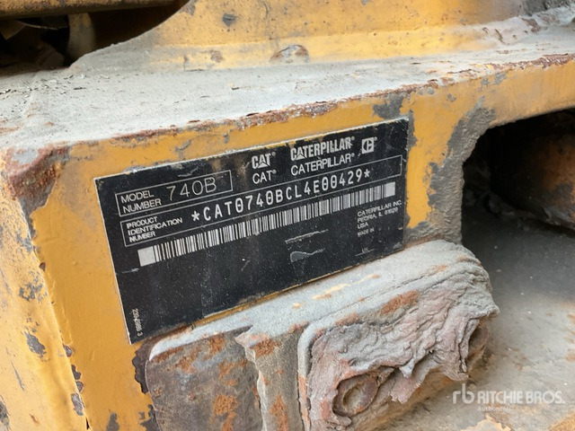 2011 Cat 740B - شاحنة مفصلية: صور 1 2011 Cat 740B - شاحنة مفصلية: صور 1