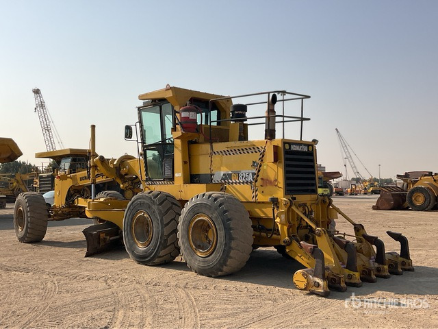 2011 Komatsu GD825A-2 Motor Grader - آلة تسوية الأرض: صور 3 2011 Komatsu GD825A-2 Motor Grader - آلة تسوية الأرض: صور 3