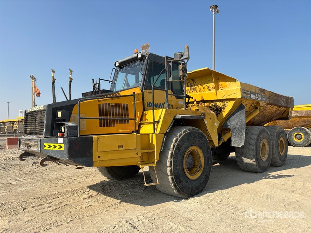 2011 Komatsu HM400-2R Articulated Dump Truck - شاحنة مفصلية: صور 1 2011 Komatsu HM400-2R Articulated Dump Truck - شاحنة مفصلية: صور 1