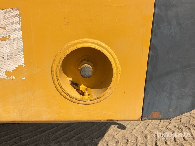 2012 Komatsu HM400-2R Articulated Dump Truck - شاحنة مفصلية: صور 4 2012 Komatsu HM400-2R Articulated Dump Truck - شاحنة مفصلية: صور 4