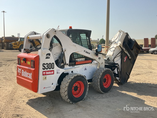 2013 Bobcat S300 Skid Steer Loader - شيول صغير: صور 3 2013 Bobcat S300 Skid Steer Loader - شيول صغير: صور 3